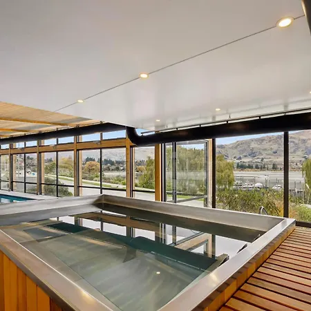 Lakeview Luxuy Vista Suite